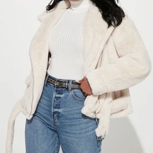 Cream faux fur jacket 🍨